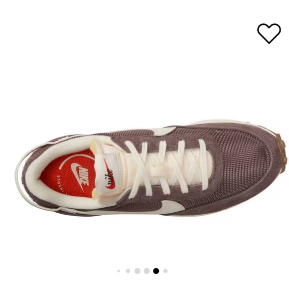 Nike Waffle Debut EUC - Picture 3 of 11